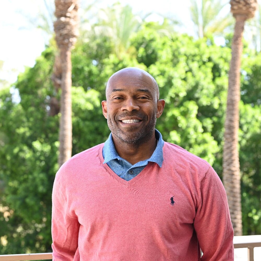 Meet your Posher, Gillis